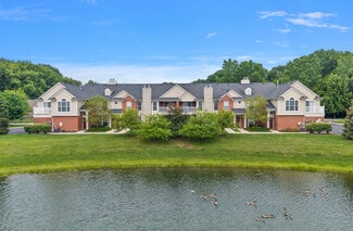Plus de détails pour 28214-28234 Oakmonte Cir W, New Hudson, MI - Logement à vendre