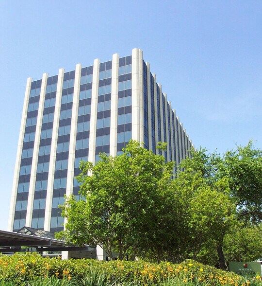 10205 Westheimer Rd, Houston, TX à louer - Photo principale – Image 1 sur 11