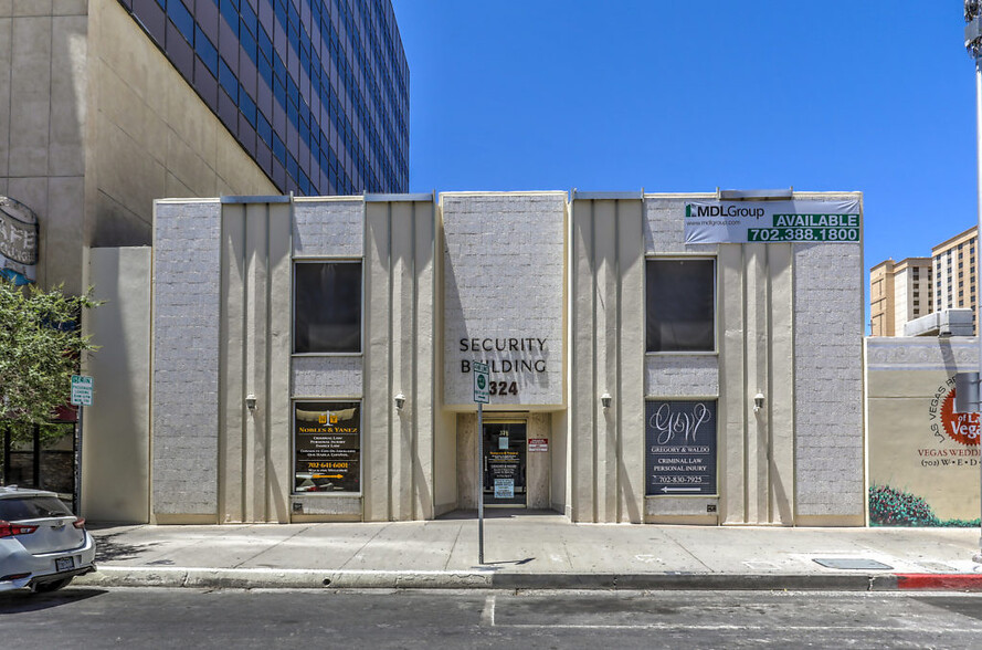 324 S 3rd St, Las Vegas, NV à louer - Photo de l’immeuble – Image 1 sur 6