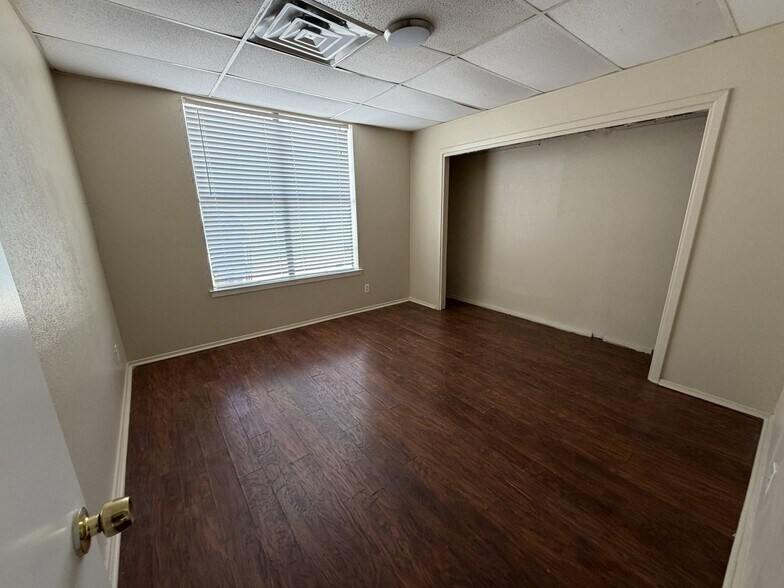 7413 Wichita St, Fort Worth, TX à louer - Photo de l’immeuble – Image 3 sur 9