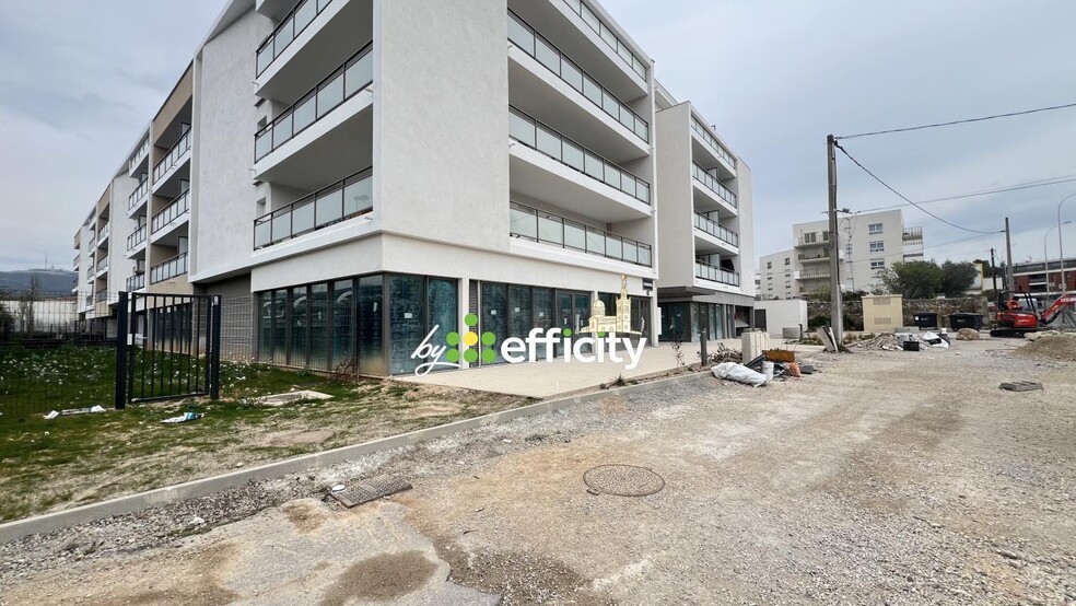 Local d'activités dans Marseille à vendre - Photo de l’immeuble – Image 1 sur 6