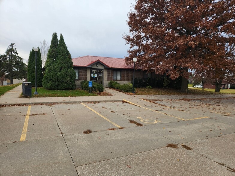 1309 S Broadway St, Toledo, IA à vendre - Photo principale – Image 2 sur 14