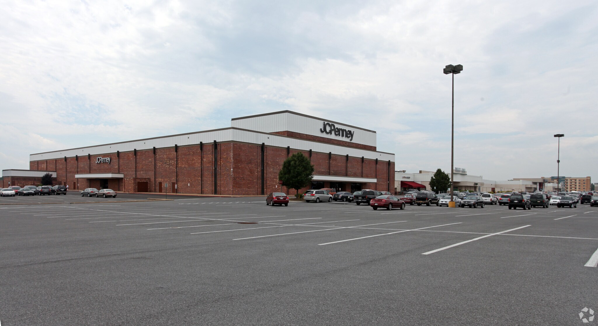17301 Valley Mall Rd, Hagerstown, MD à louer Photo de l’immeuble– Image 1 sur 13