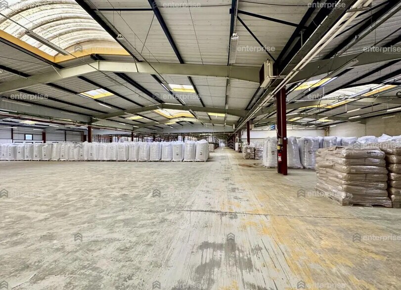 Industriel/Logistique dans Sissonne à louer - Photo intérieure – Image 2 sur 5