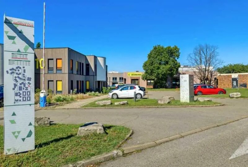 33 Avenue Du Docteur Georges Lévy, Vénissieux à louer - Photo de l’immeuble – Image 3 sur 8