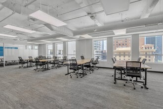 112 N Central Ave, Phoenix, AZ à louer Photo intérieure– Image 2 sur 8