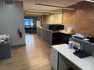 Plus de détails pour 910-912 Monmouth St, Newport, KY - Bureau à louer