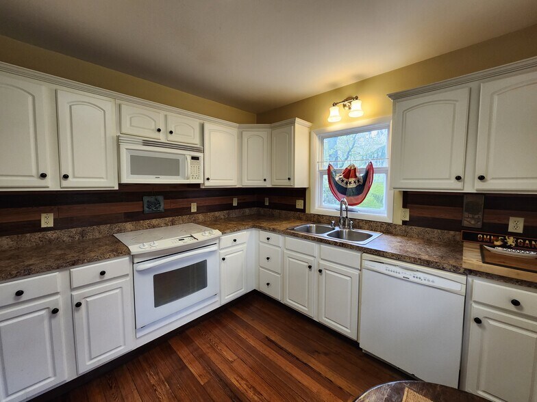 1392 Pocono Blvd, Mount Pocono, PA à vendre - Photo de l’immeuble – Image 3 sur 9