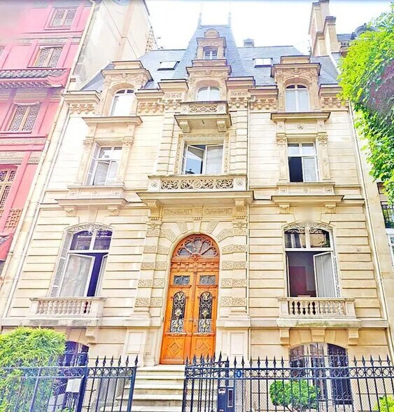 Bureau dans Paris à vendre - Photo de l’immeuble – Image 1 sur 17