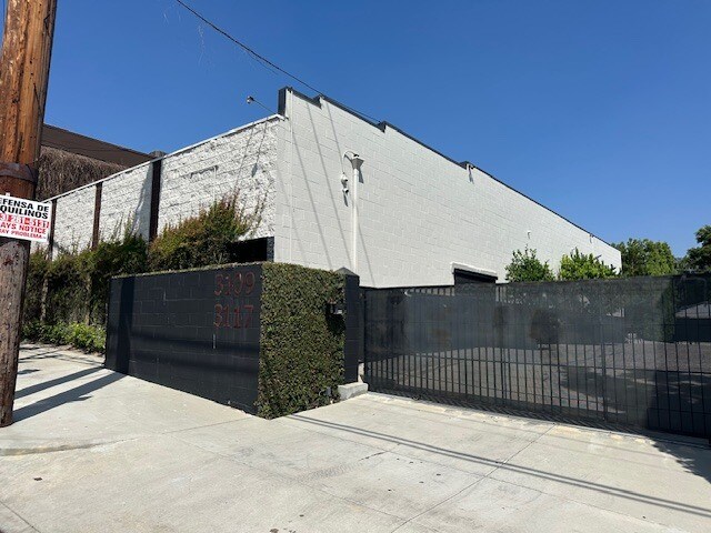 3109-3117 W Temple St, Los Angeles, CA à louer - Photo principale – Image 3 sur 13