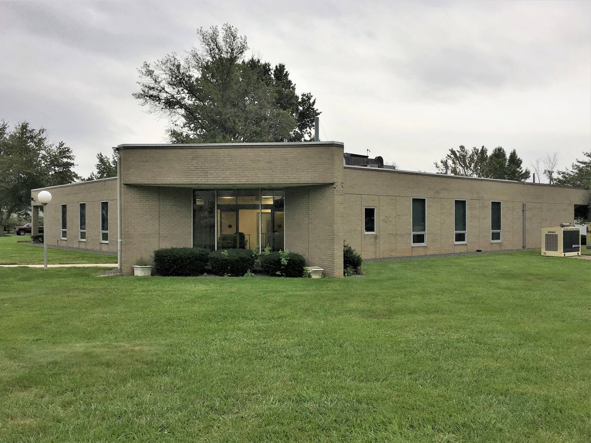 50 Lake Dr, East Windsor, NJ à louer Autre– Image 1 sur 5