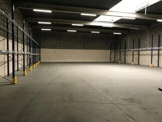 Plus de détails pour 14 Rue Du Ballon, Noisy-le-Grand - Industriel/Logistique à louer