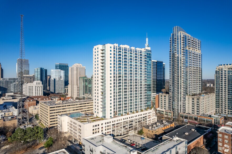 860 Peachtree St NE, Atlanta, GA à louer - Photo principale – Image 1 sur 6