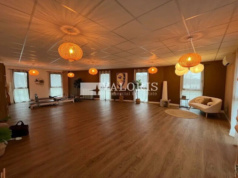 Bureau dans Aix-en-Provence à louer - Photo de l’immeuble – Image 3 sur 7