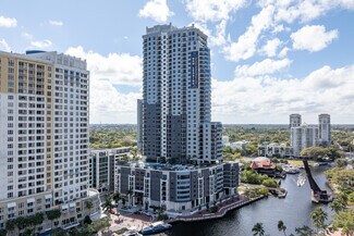 Plus de détails pour 401 SW 1st Ave, Fort Lauderdale, FL - Local commercial à louer