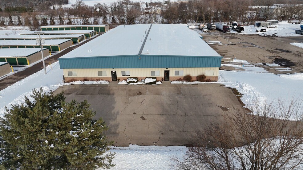 Development Dr Industrial Sale portefeuille de 2 biens à vendre sur LoopNet.fr - Vidéo sur l’annonce professionnelle – Image 2 sur 10