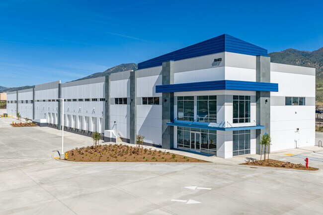Plus de détails pour 19472 Cajon Blvd, San Bernardino, CA - Industriel/Logistique à louer