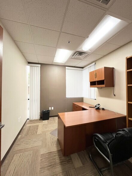 13405 Folsom Blvd, Folsom, CA à louer - Photo intérieure – Image 2 sur 37