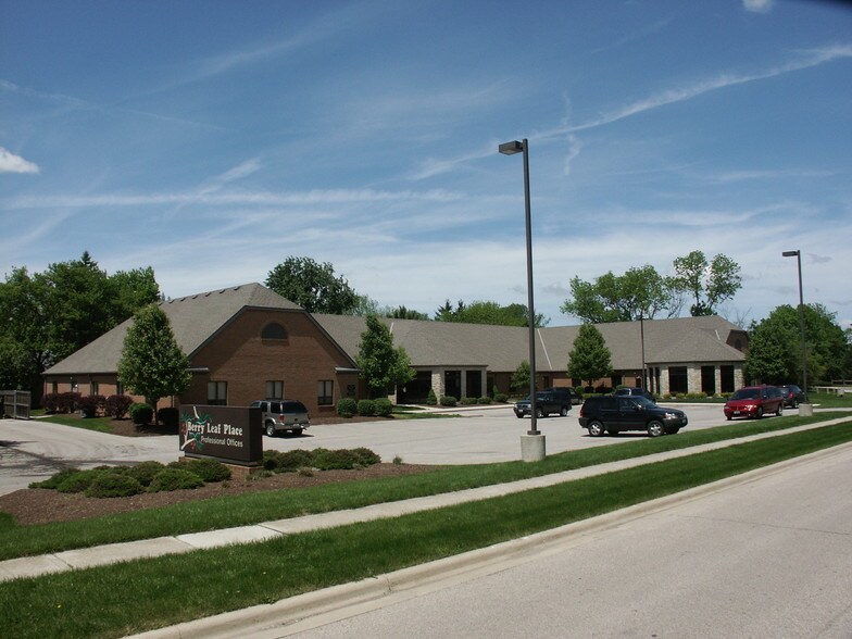 3913-3931 Berry Leaf Ln, Hilliard, OH à louer - Photo de l’immeuble – Image 3 sur 9