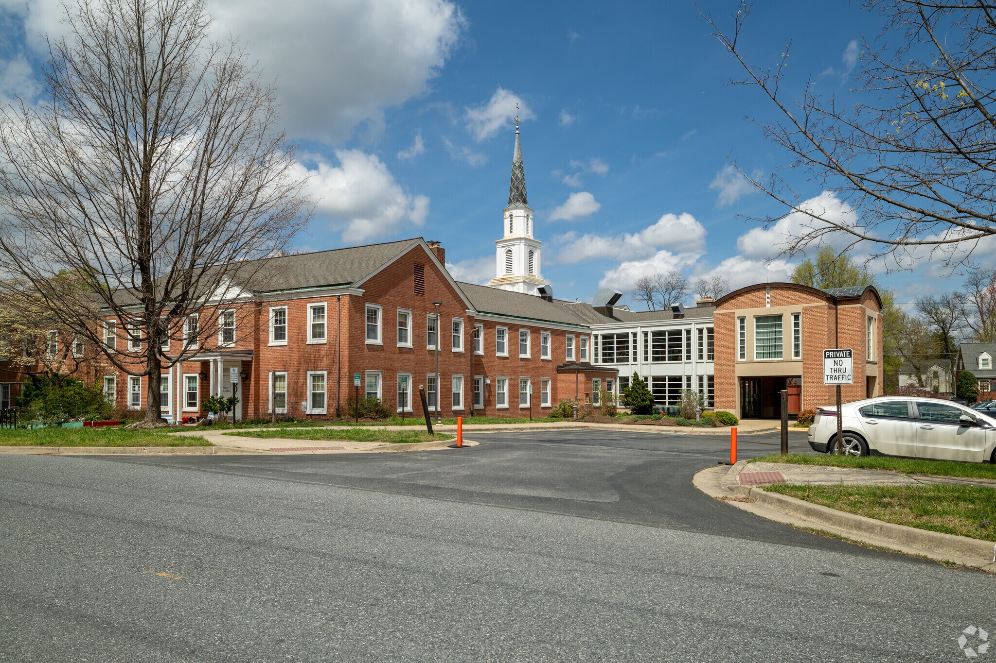9525 Colesville Rd, Silver Spring, MD à louer Photo principale– Image 1 sur 9