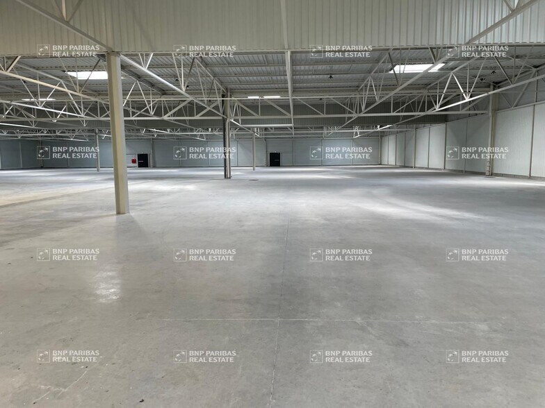 Bureau dans Le Blanc-Mesnil à louer - Photo de l’immeuble – Image 1 sur 9