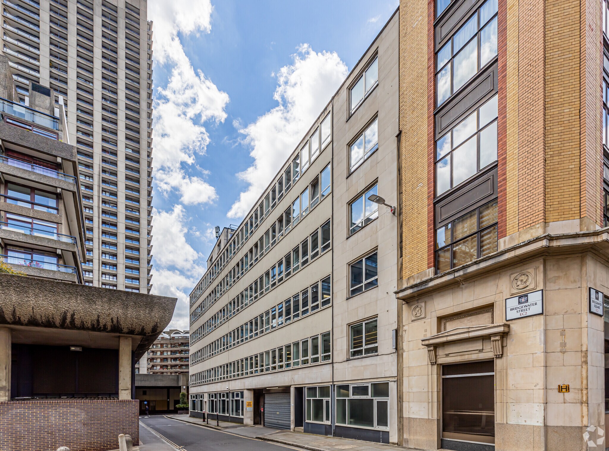 45 Beech St, Londres à louer Photo principale– Image 1 sur 11
