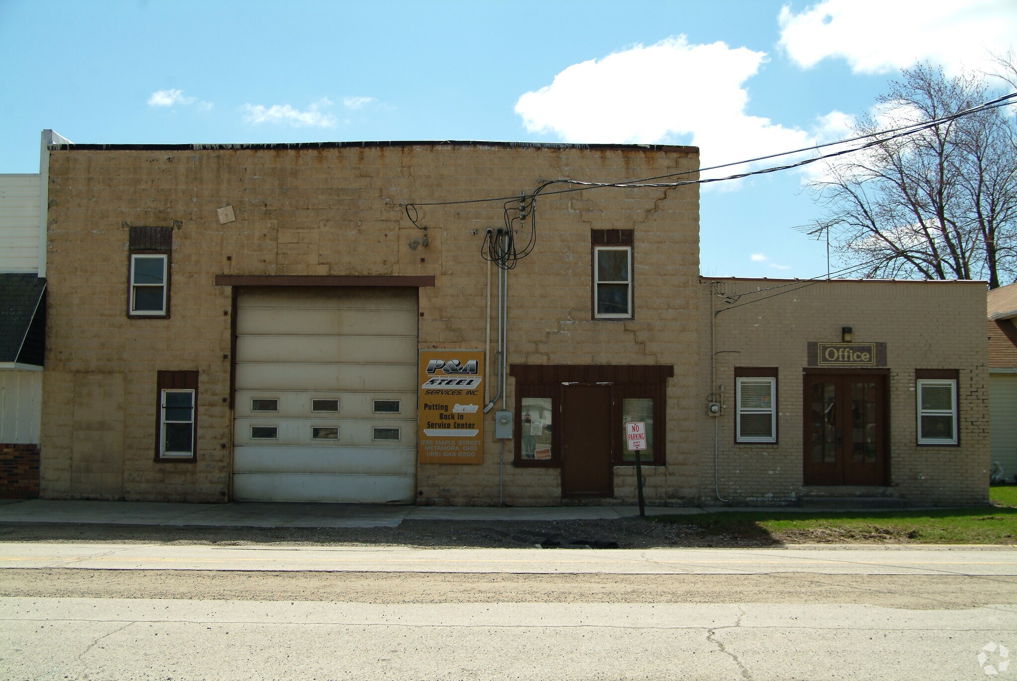 235-239 Maple St, Metamora, OH à louer Photo principale– Image 1 sur 7