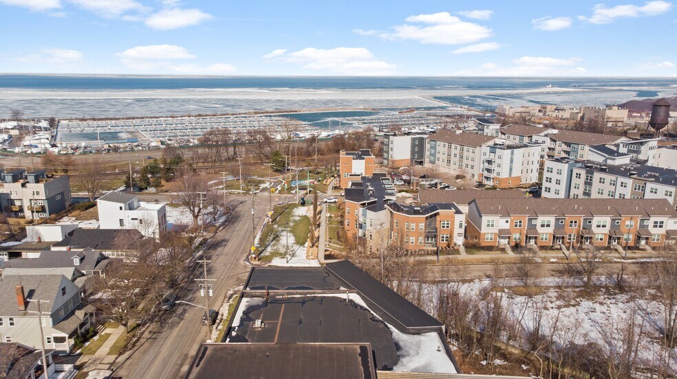 1235 W 65th St, Cleveland, OH à vendre - Photo de l’immeuble – Image 2 sur 5
