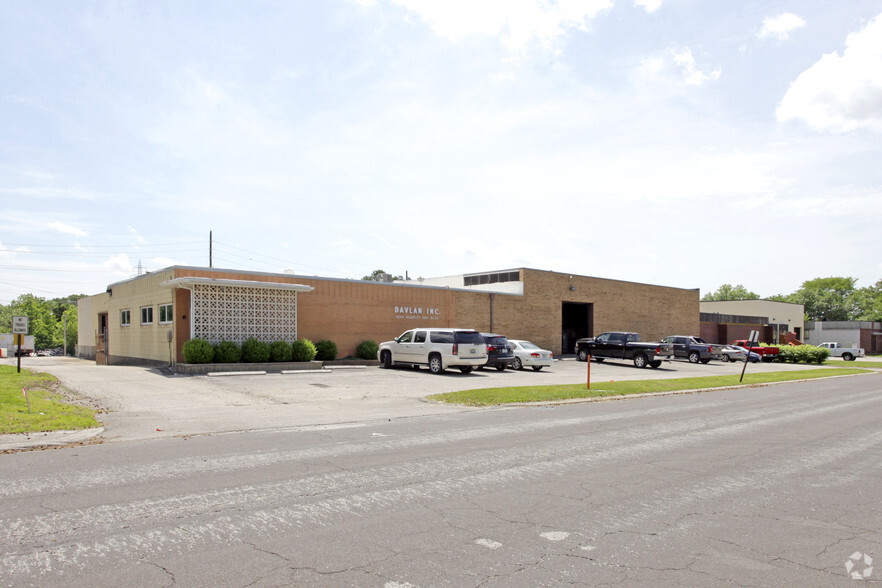 3644-3656 Scarlet Oak Blvd, Kirkwood, MO à louer - Photo de l’immeuble – Image 1 sur 6