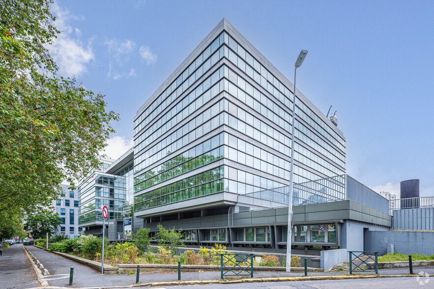 345 Avenue Georges Clemenceau, Nanterre à louer - Photo de l’immeuble – Image 3 sur 3