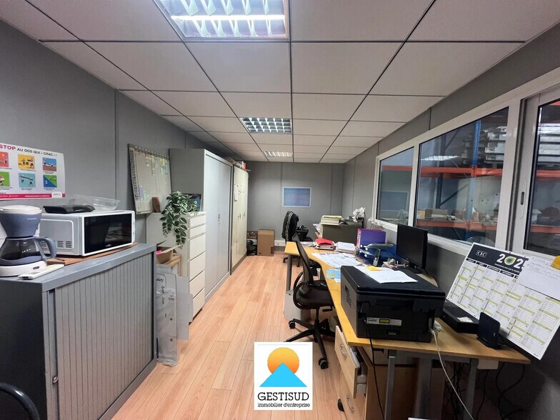 Local d’activités dans Aubagne à louer - Photo intérieure – Image 3 sur 5