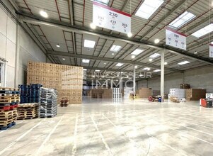 Industriel/Logistique dans Le Coudray-Montceaux à louer Photo intérieure– Image 2 sur 4