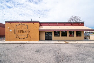 Plus de détails pour 2340 S Chambers Rd, Aurora, CO - Local commercial à vendre