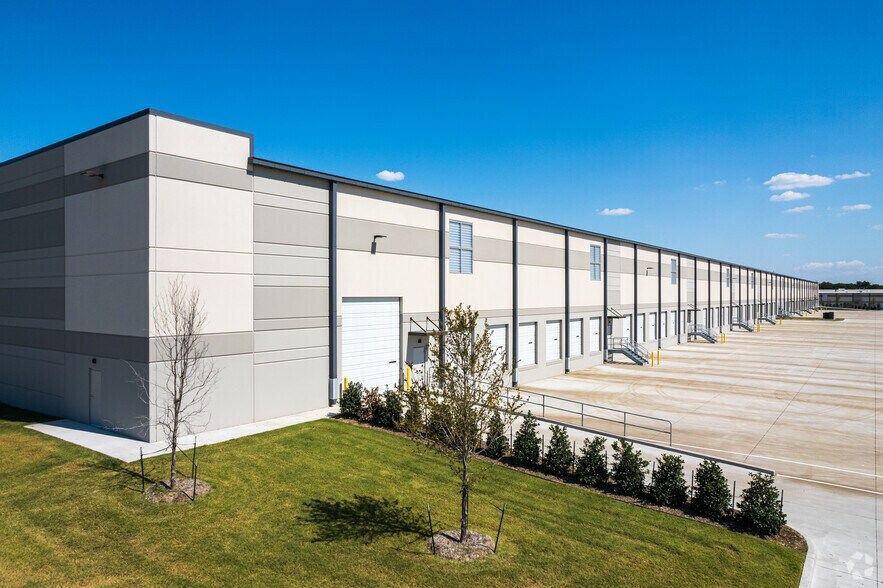 350 Cypress Hill Dr, McKinney, TX à louer - Photo de l’immeuble – Image 3 sur 8