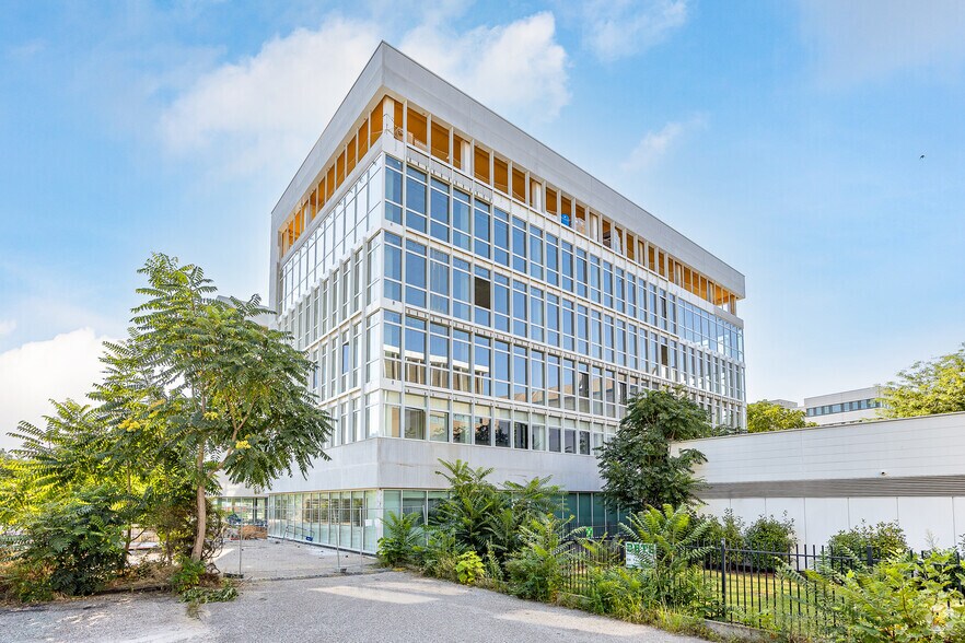 Bureau dans Lyon à louer - Photo de l’immeuble – Image 3 sur 19