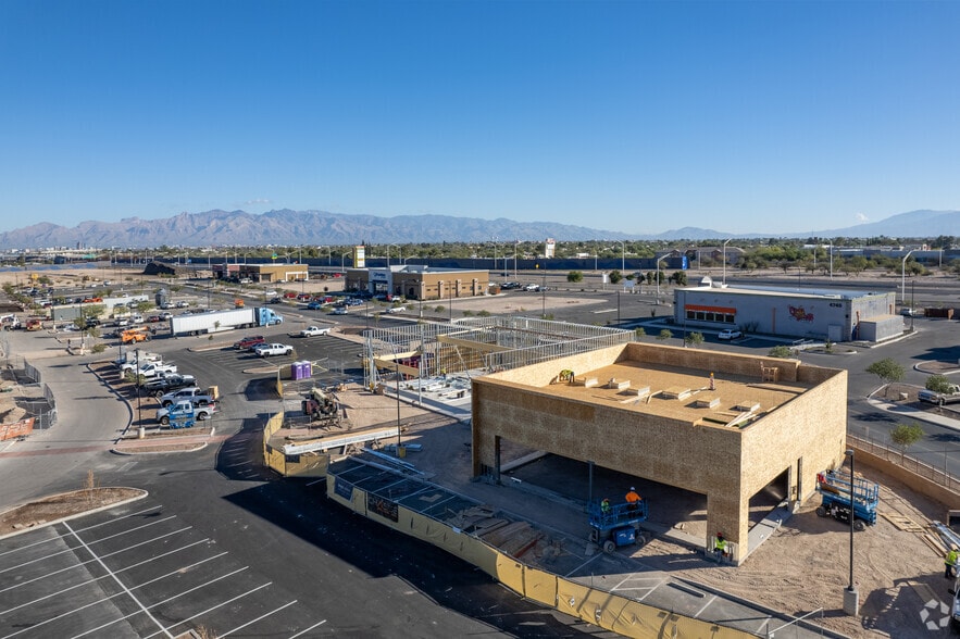 4750 S Landing Way, Tucson, AZ à vendre - Photo de l’immeuble – Image 3 sur 5