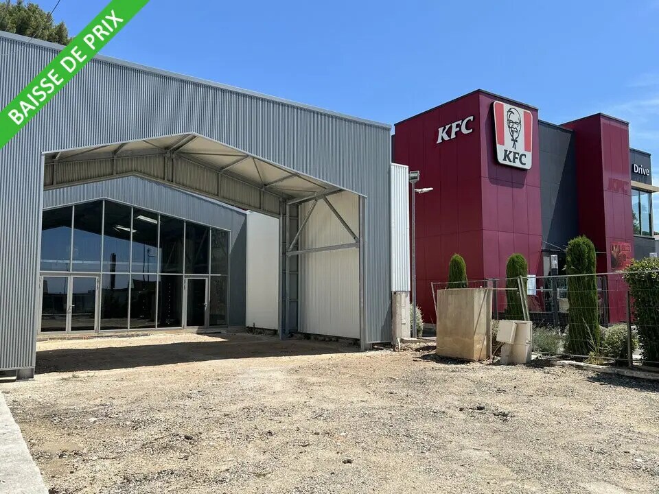 Local commercial dans Vitrolles à louer Photo de l’immeuble– Image 1 sur 7