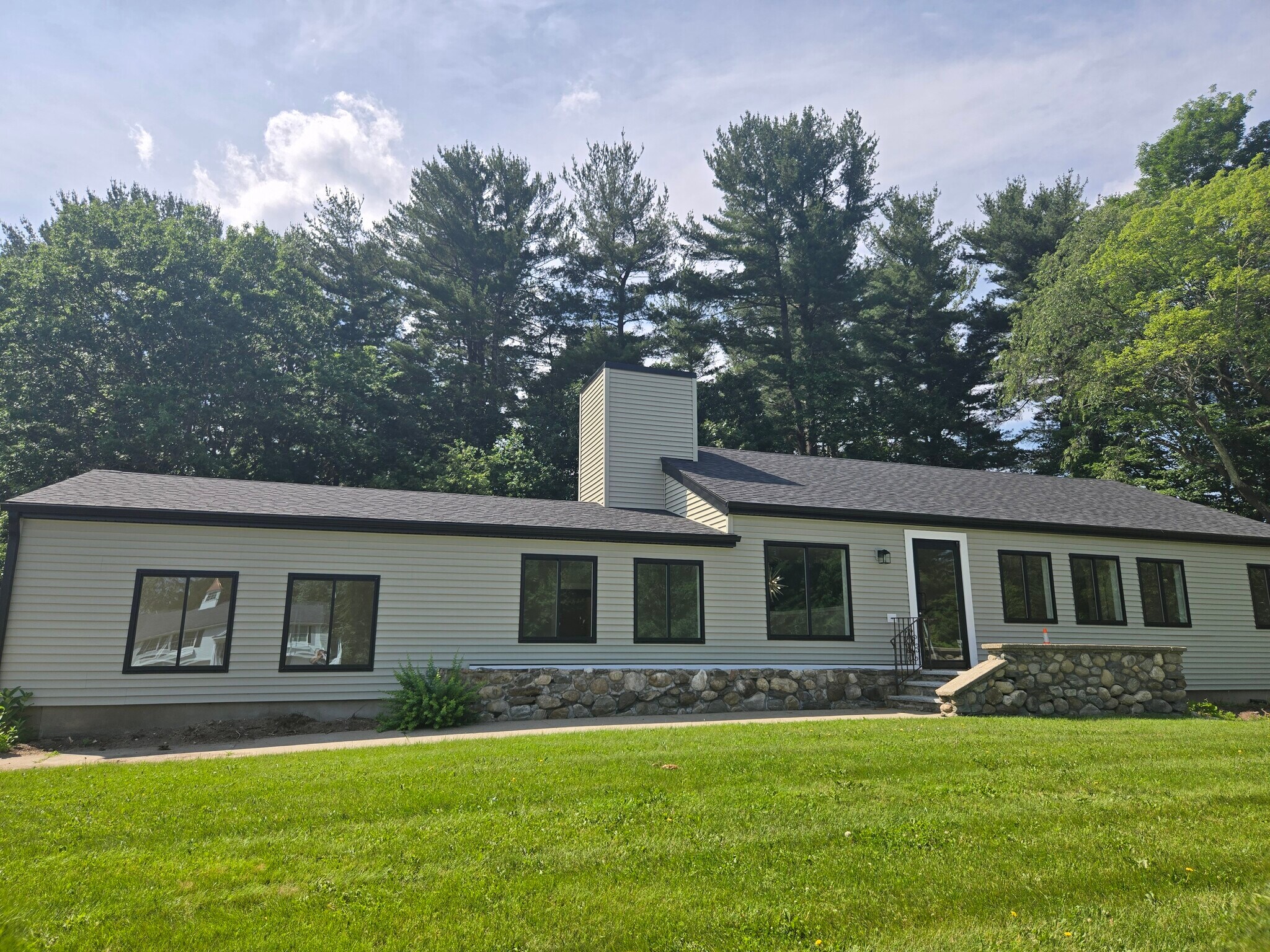 88 Nashua Rd, Londonderry, NH à louer Photo de l’immeuble– Image 1 sur 13