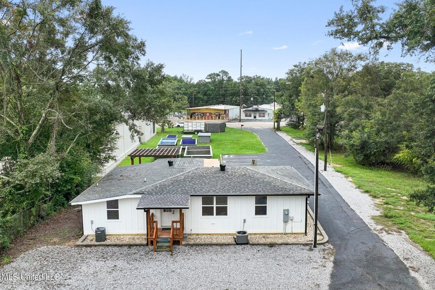 730 E Pass Rd, Gulfport, MS à vendre - Photo de l’immeuble – Image 3 sur 28