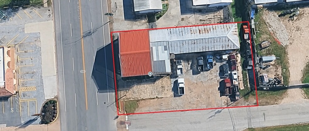 621 W Main St, La Porte, TX à louer - Photo de l’immeuble – Image 2 sur 52