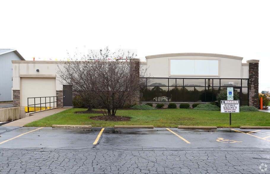 8709 Pyott Rd, Lake In The Hills, IL à louer - Photo de l’immeuble – Image 3 sur 15