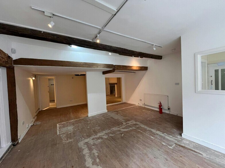 15 Temple St, Aylesbury à louer - Photo de l’immeuble – Image 3 sur 9