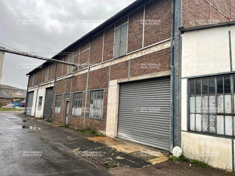 Local d’activités dans Bonnières-sur-Seine à louer - Photo de l’immeuble – Image 3 sur 22
