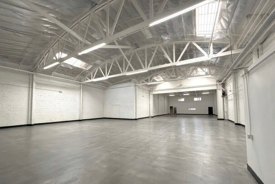 2023-2043 S Santa Fe Ave, Los Angeles, CA à louer - Photo de l’immeuble – Image 3 sur 10