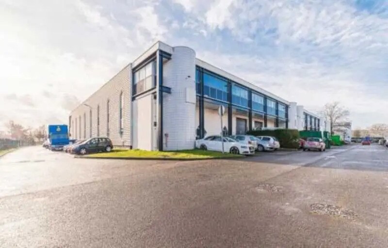 65 Avenue Georges Politzer, Élancourt à louer Photo de l’immeuble– Image 1 sur 12