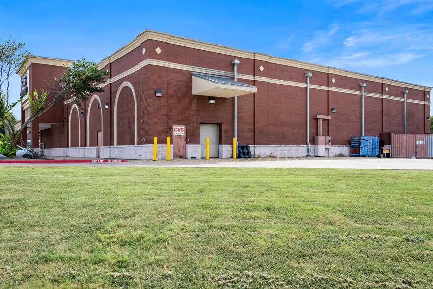 1305 W Belt Line Rd, DeSoto, TX à vendre - Photo de l’immeuble – Image 3 sur 7