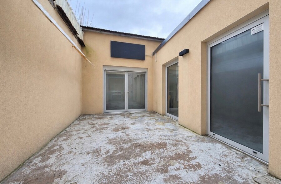 Local d'activités dans Reims à vendre - Photo de l’immeuble – Image 3 sur 19
