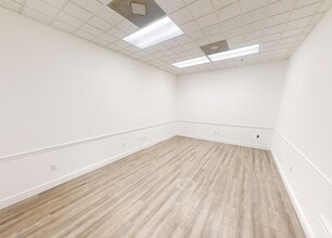 759 SW Federal Hwy, Stuart, FL à louer Numérisation 3D Matterport– Image 1 sur 7