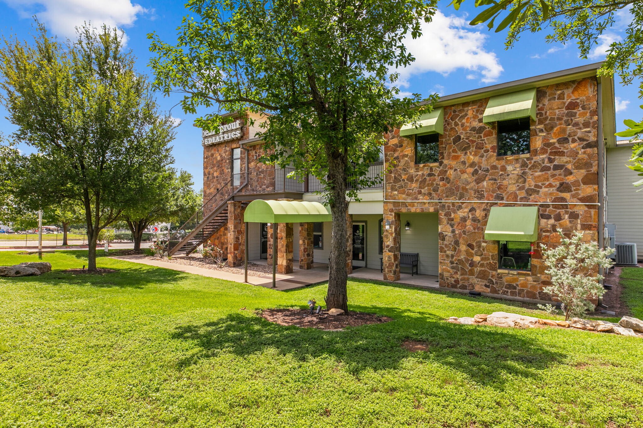 13917 W Hwy 71, Bee Cave, TX à vendre Photo principale– Image 1 sur 6