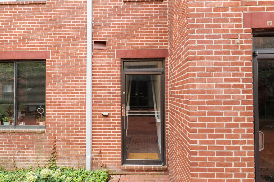 111 Oronoco St, Alexandria, VA à louer - Photo de l’immeuble – Image 3 sur 25